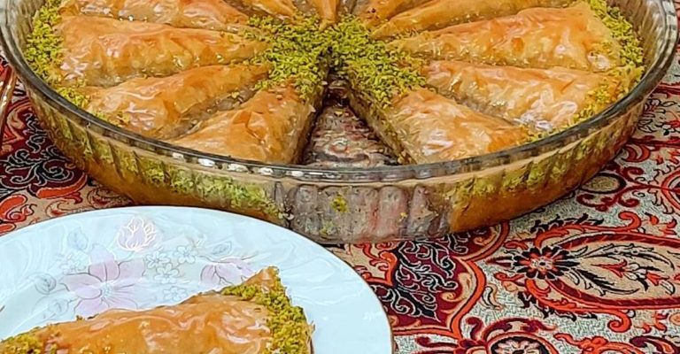 طرز تهیه باقلوا استانبولی با خمیر یوفکا آماده