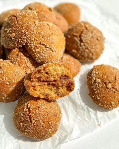 طرز تهیه کوکی گردویی با پیمانه لیوان بدون فر