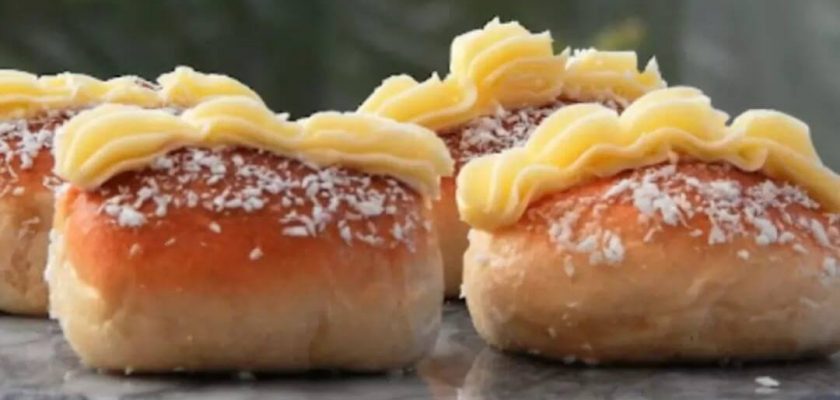 طرز تهیه نان کرمدار خانگی
