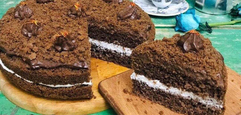 طرز تهیه کیک شکلاتی با روغن جامد