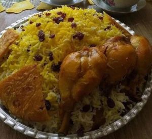 طرز تهیه کشمش پلو با مرغ مجلسی و خوشمزه