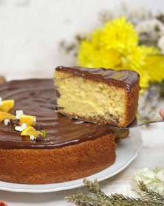طرز تهیه کیک پرتقالی با روکش شکلات