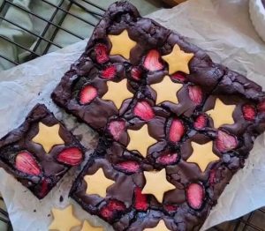 طرز تهیه براونی نسکافه ای کافی شاپی