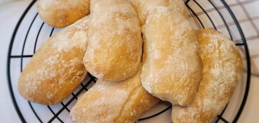 طرز تهیه نان ساده در منزل