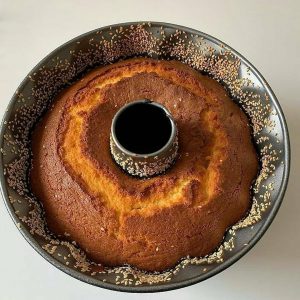 طرز تهیه کیک کنجدی با شیر