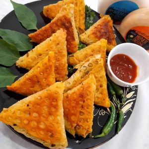 طرز تهیه سمبوسه سیب زمینی با نان لواش