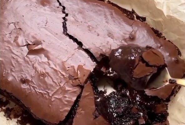 طرز تهیه سوفله براونی شکلاتی