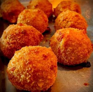 طرز تهیه توپک مرغ پنیری سوخاری