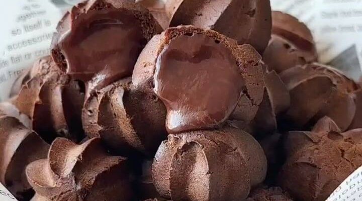 طرز تهیه نان خامه ای شکلاتی