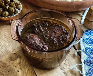 طرز تهیه خورشت فسنجان با مرغ تکه ای