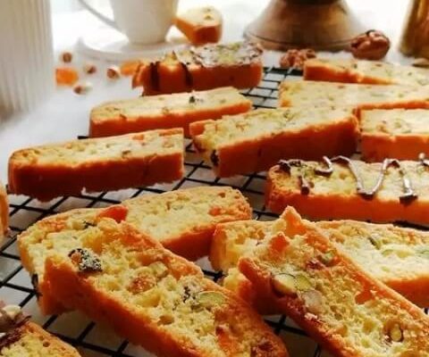طرز تهیه بیسکاتی ساده