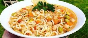 طرز تهیه سوپ نودل با سبزیجات