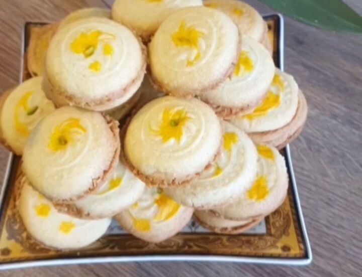 طرز تهیه کلوچه قندی بروجرد به روش اصیل و سنتی