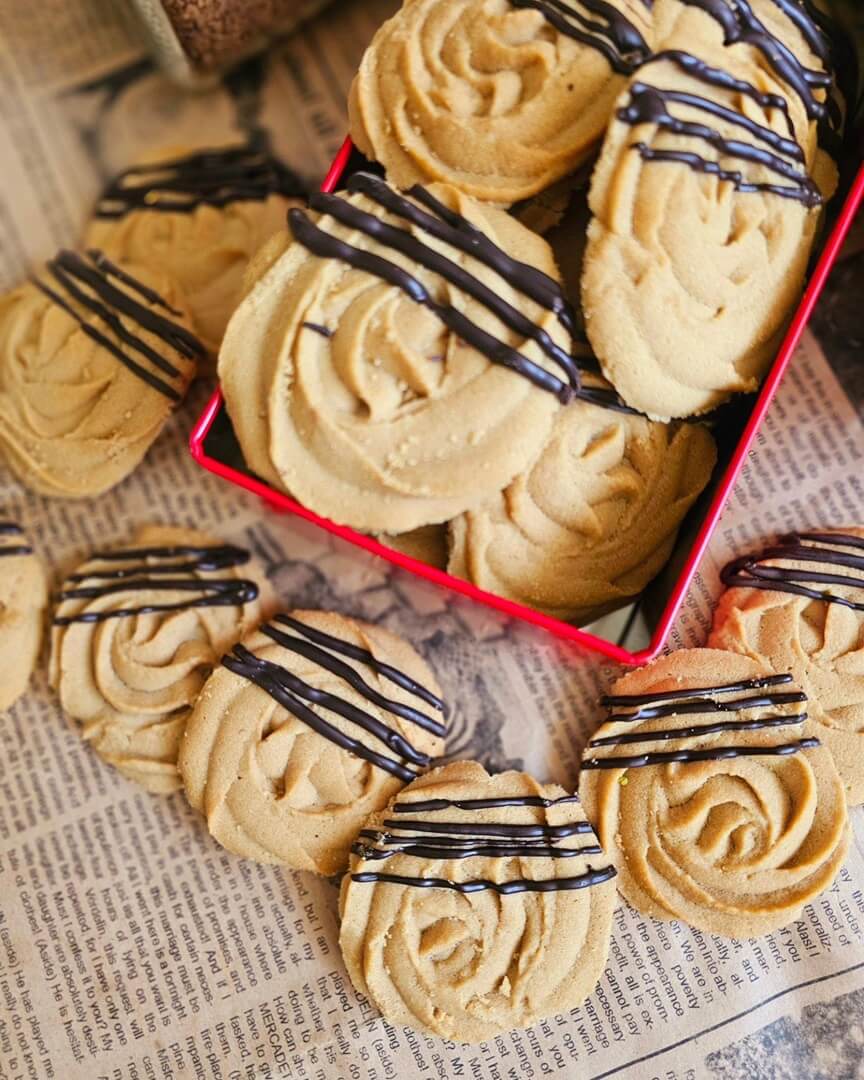 طرز تهیه شیرینی رزت نسکافه ای شیک و خوشمزه