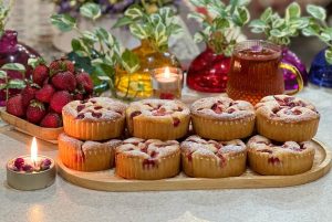 طرز تهیه پای توت فرنگی پنیری