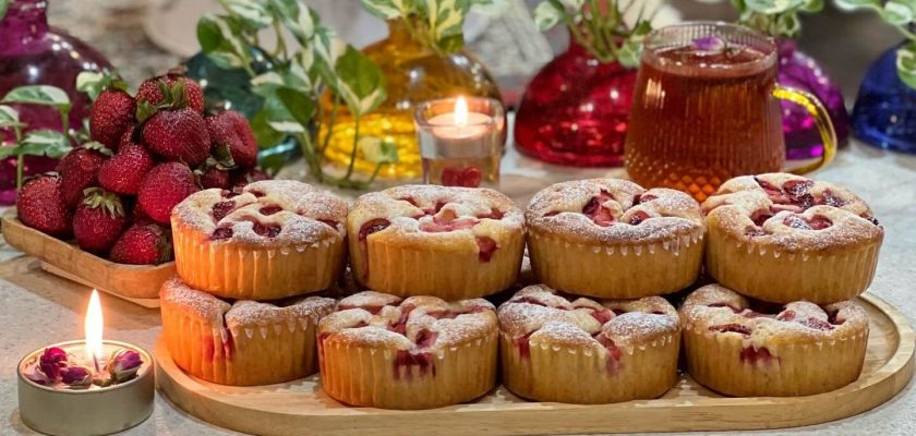 طرز تهیه پای توت فرنگی پنیری