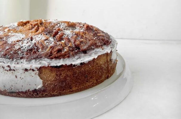 طرز تهیه کیک خیس رول دارچین